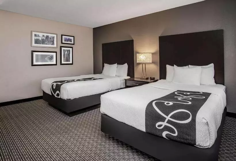 اتاق استاندارد با 2 تخت دوبل, La Quinta Inn By Wyndham Oshkosh
