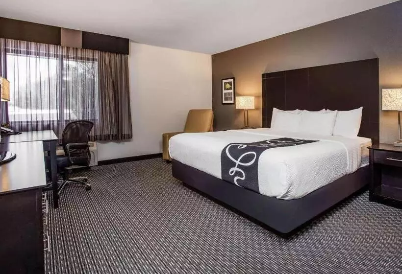 اتاق استاندارد با تخت بزرگ, La Quinta Inn By Wyndham Oshkosh