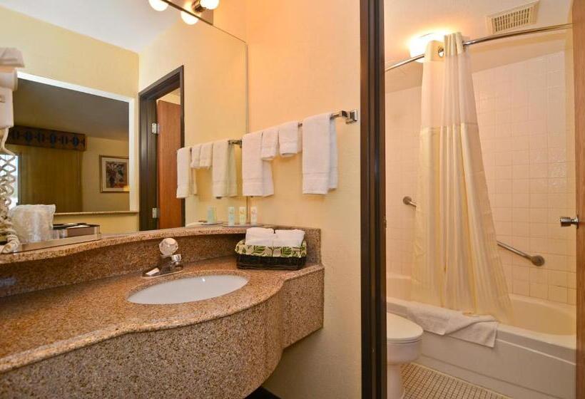 キングサイズベッドのスタンダードルーム, Quality Inn Wickenburg