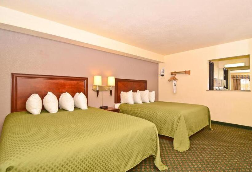 キングサイズベッドのスタンダードルーム, Quality Inn Wickenburg
