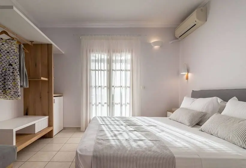 Triple Room Sea View, Konstantinos