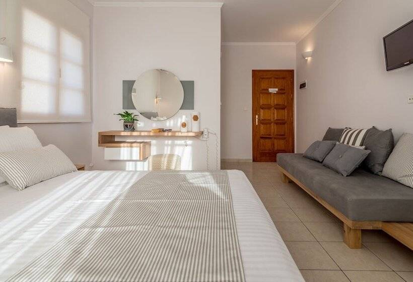 Triple Room Sea View, Konstantinos