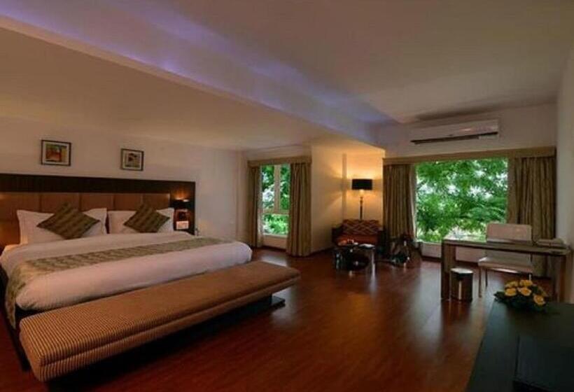 اتاق لوکس, Top3 Lords Resort Bhavnagar