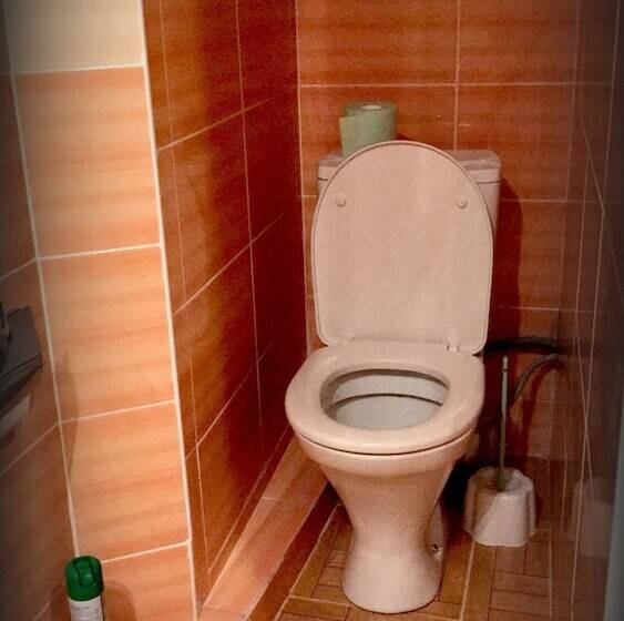 استودیوی استاندارد, Very