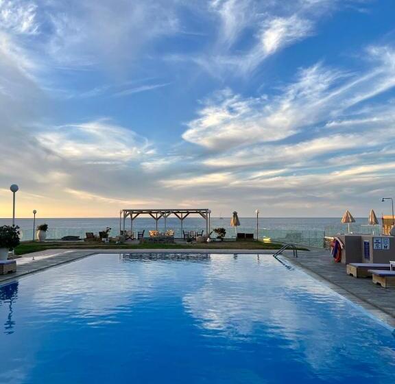 شقة عائلية, Nautica Hotel Apartments