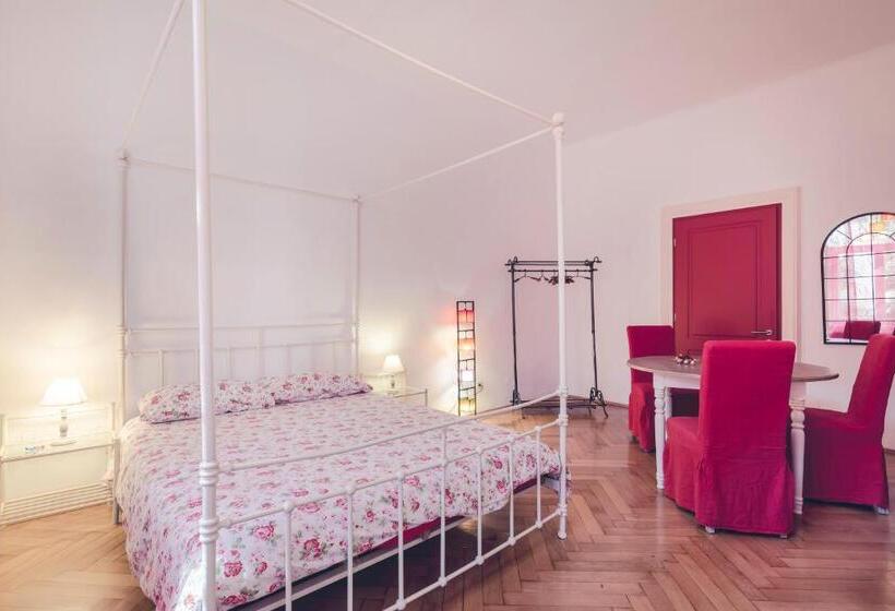 اتاق خانوادگی با سرویس بهداشتی مشترک, Bolzano Rooms