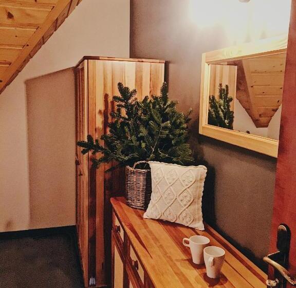 اتاق استاندارد چهار تخته, Zakopane Stop