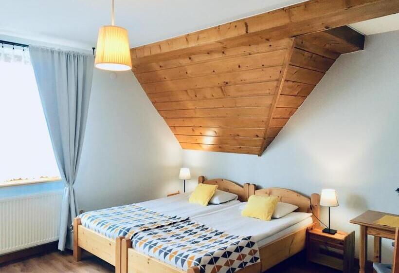 اتاق استاندارد با بالکن, Zakopane Stop