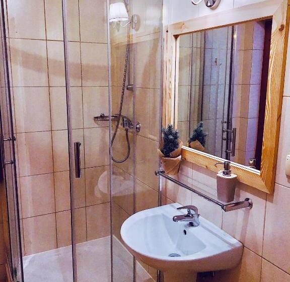 اتاق استاندارد چهار تخته, Zakopane Stop