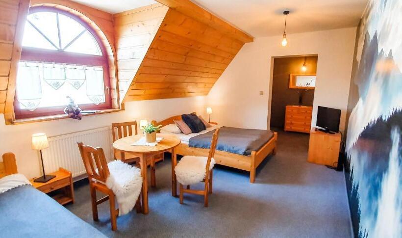 اتاق استاندارد چهار تخته, Zakopane Stop