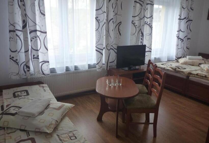 اتاق استاندارد سه نفره, Ośrodek Wypoczynkowy Nad Stawem Holiday Resort By The Lake Erholungsheim Am See Prázdninový Dů