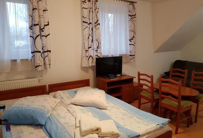 اتاق استاندارد سه نفره, Ośrodek Wypoczynkowy Nad Stawem Holiday Resort By The Lake Erholungsheim Am See Prázdninový Dů