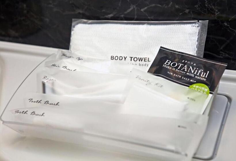 Номер Премиум, Toho