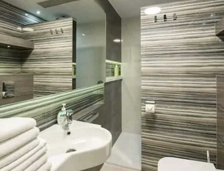 דירת חדר, Parkside Apartments Old Town