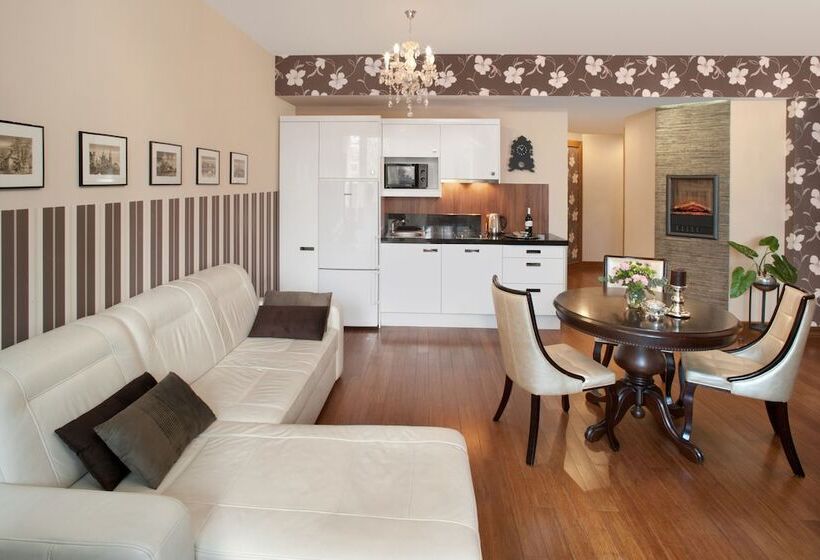 דירת חדר, Parkside Apartments Old Town