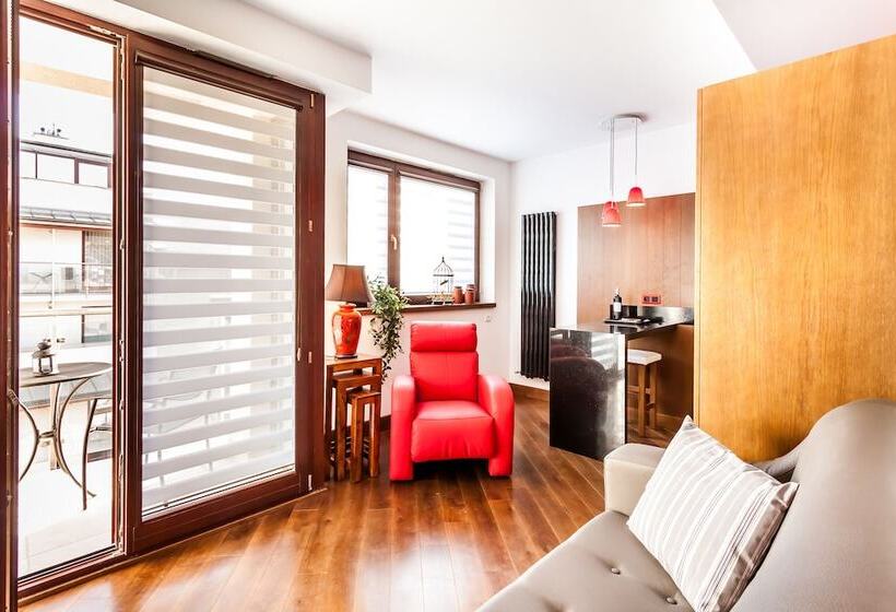 דירת חדר, Parkside Apartments Old Town