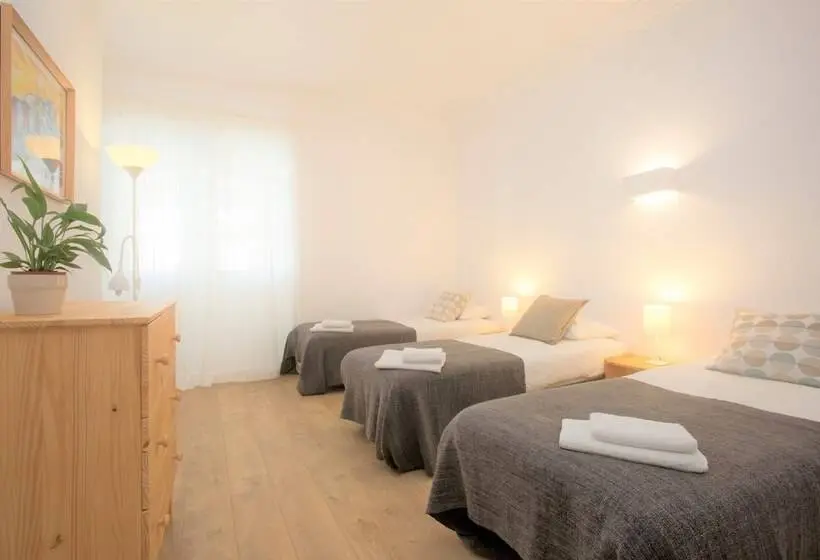 スタンダードトリプルルーム, Amar Hostel & Suites
