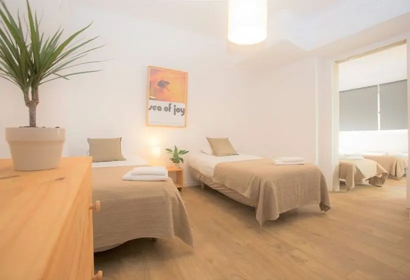スタンダード4人部屋, Amar Hostel & Suites