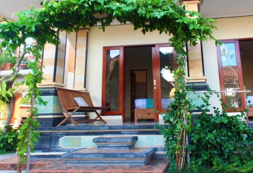 스탠다드 테라스 룸, Cr Tris Rooms Seminyak