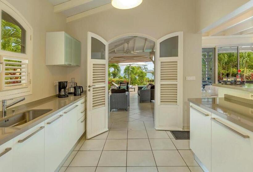 خانه 4 خوابه, Villas Palm