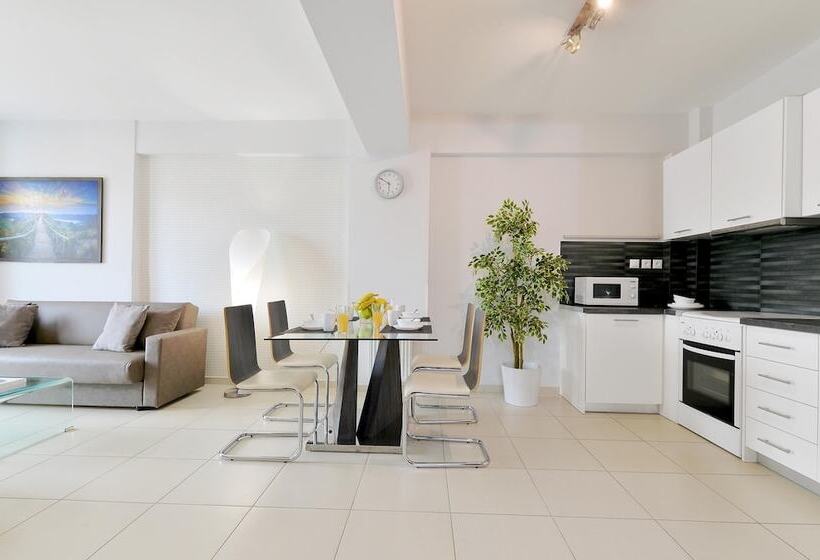 شقة غرفتين, Alekos Apartments 1 νetflix