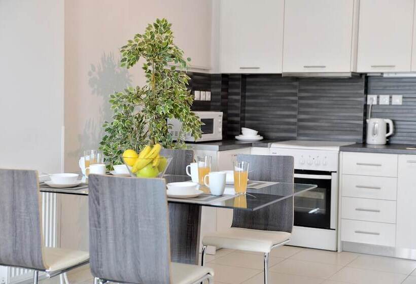 شقة غرفتين, Alekos Apartments 1 νetflix