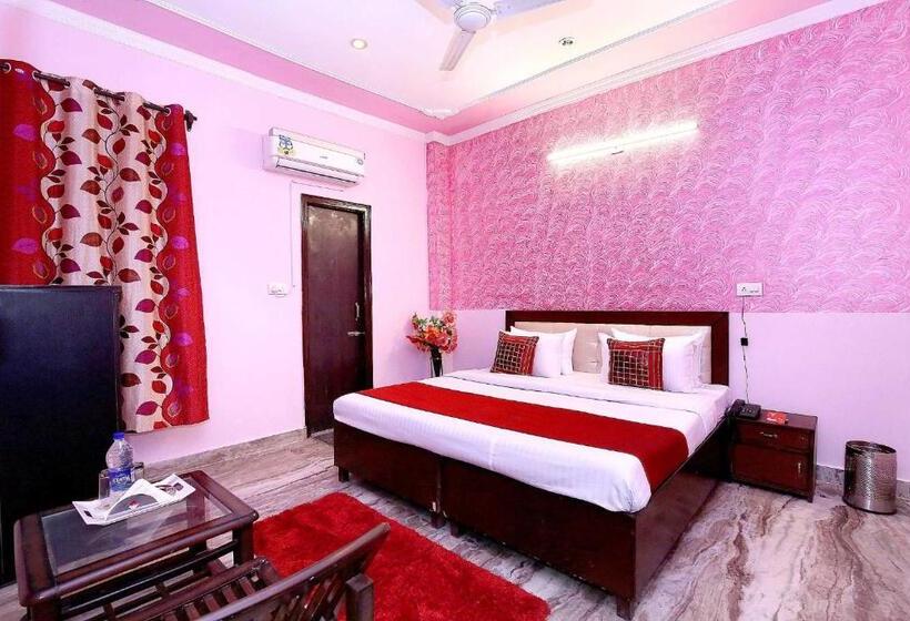 اتاق کلاسیک سه تخته, Vansh Palace