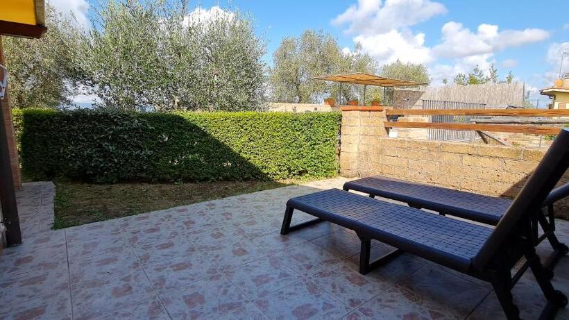 اتاق لوکس با بالکن, Locanda Mossa Dei Barbari