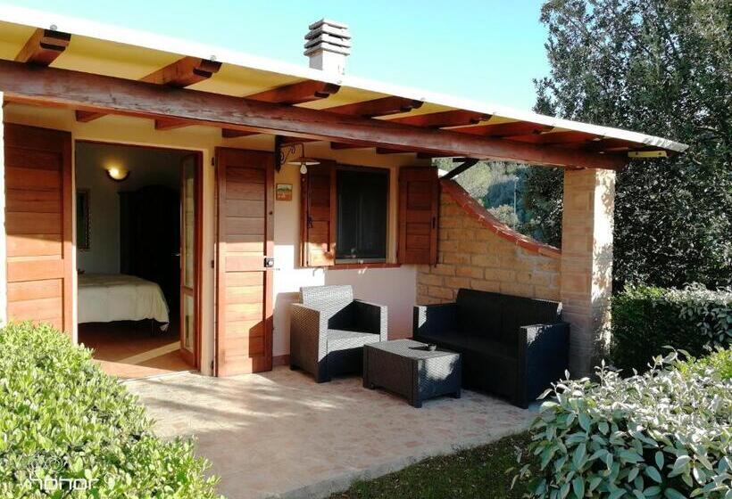 اتاق استاندارد با بالکن, Locanda Mossa Dei Barbari