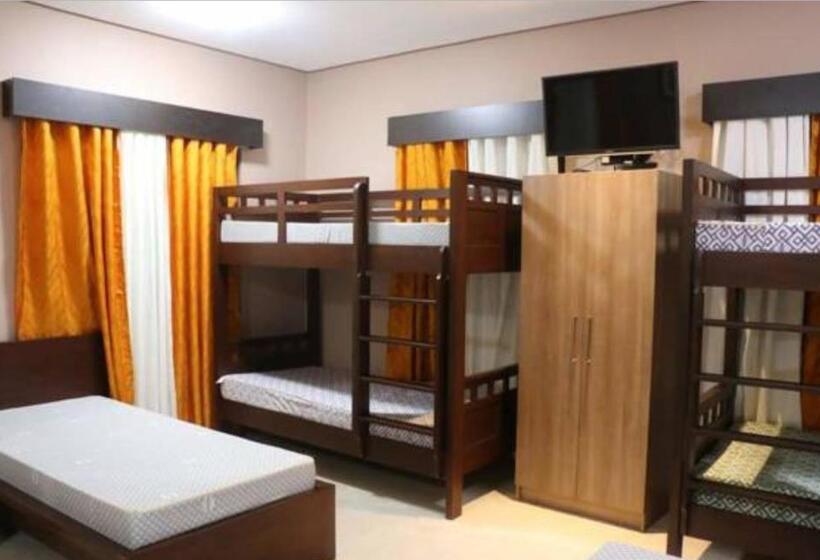 Deluxe Family Room, Secter Place