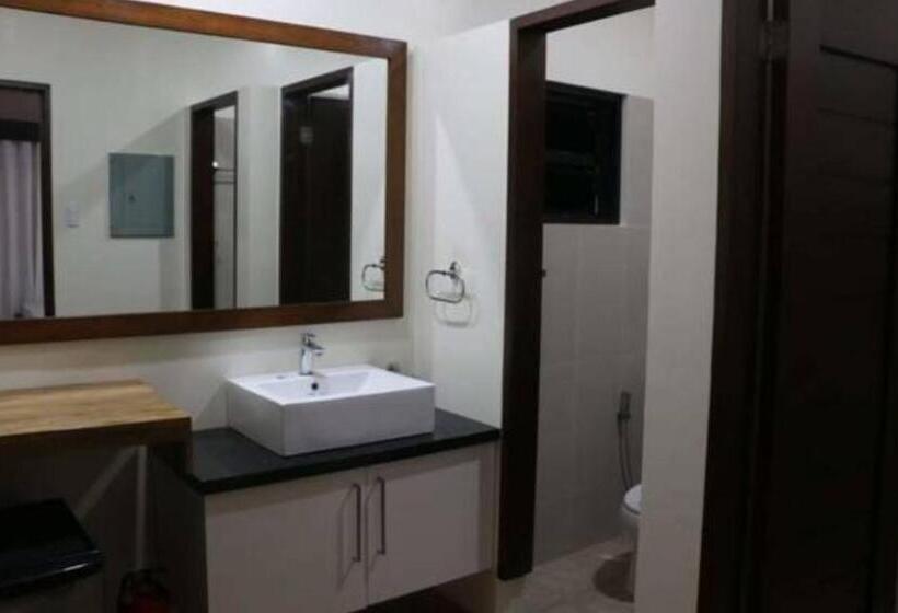 Deluxe Family Room, Secter Place