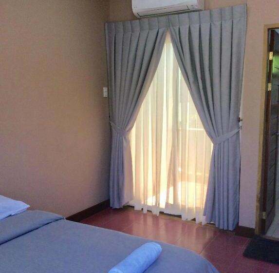 Deluxe Room, Secter Place