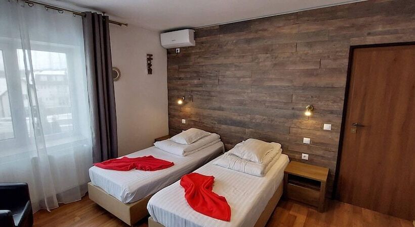 غرفة قياسية, Pensiunea Riunione