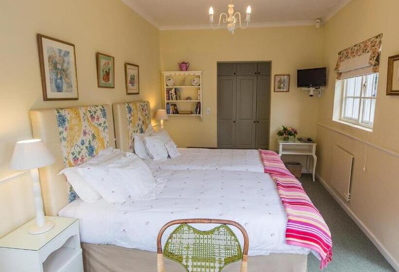 Номер Стандарт, Cornerway House