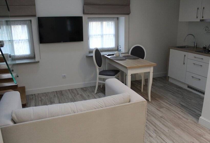 اتاق دوبلکس, Rozbicki