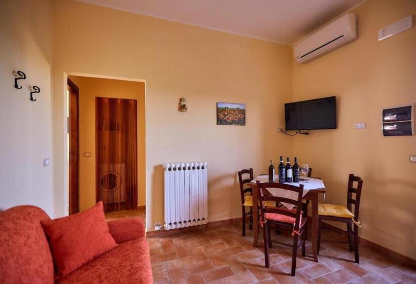 庭の見える１ベッドルームアパートメント, Agriturismo Podere Casa Al Vento