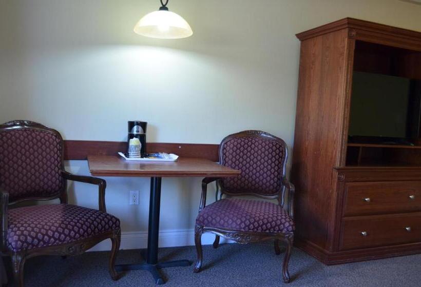 Standard Szoba King Size Bed, The Robin S Nest Tobermory