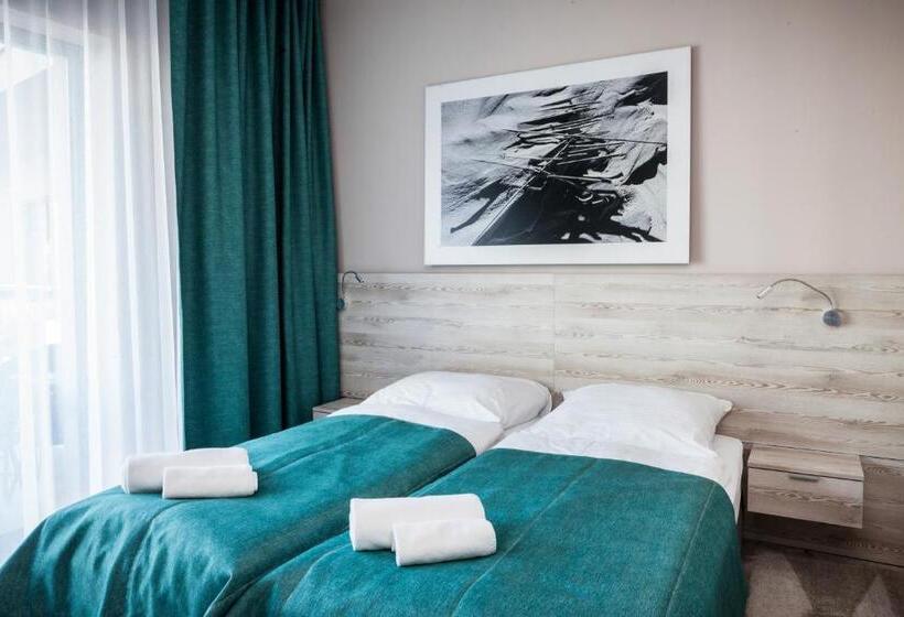 חדר דלוקס עם מרפסת נוף לים, Max Health Resort Spa