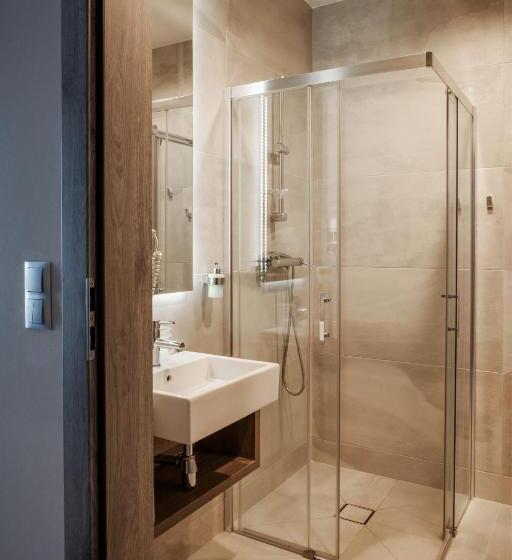 חדר דלוקס עם מרפסת נוף לים, Max Health Resort Spa