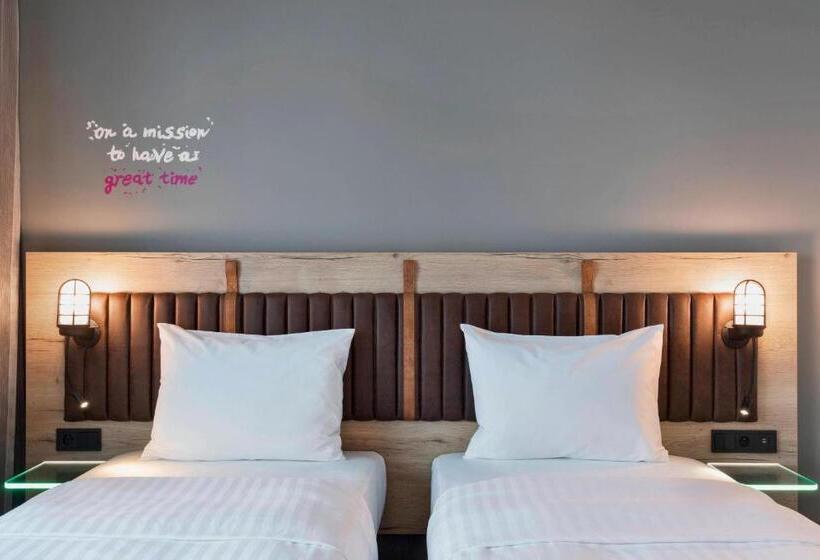 اتاق استاندارد, Moxy Katowice Airport