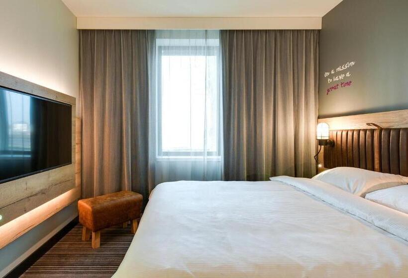 اتاق استاندارد, Moxy Katowice Airport