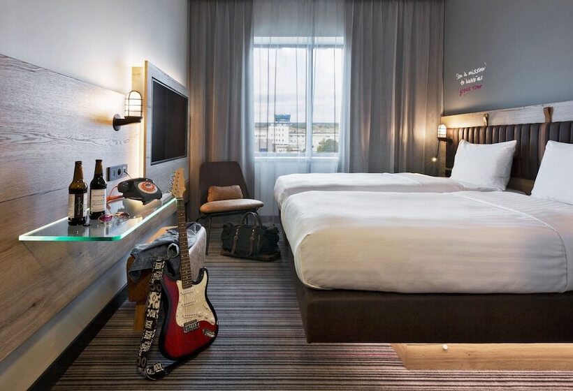 اتاق استاندارد, Moxy Katowice Airport