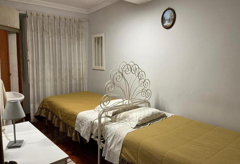 اتاق استاندارد با سرویس بهداشتی مشترک, Residencia Do Norte