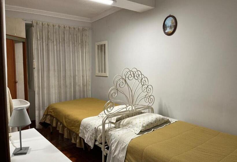 اتاق استاندارد با سرویس بهداشتی مشترک, Residencia Do Norte