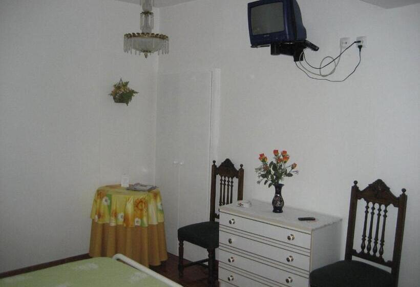 اتاق استاندارد سه نفره, Residencia Do Norte