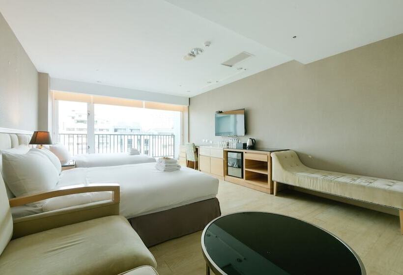 اتاق سوپریور چهار تخته, Champs Elysees