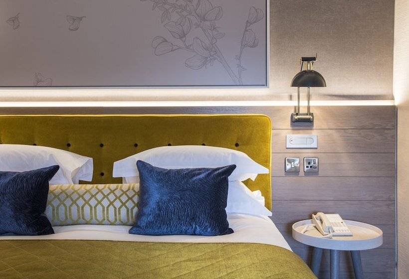 غرفة قياسية, Sloane Place