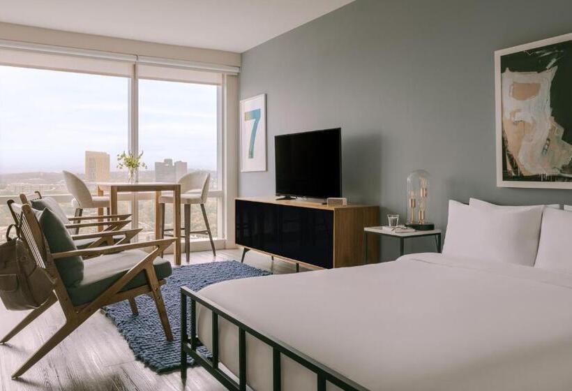 スタンダードスタジオ, Sonder At Pierce Boston