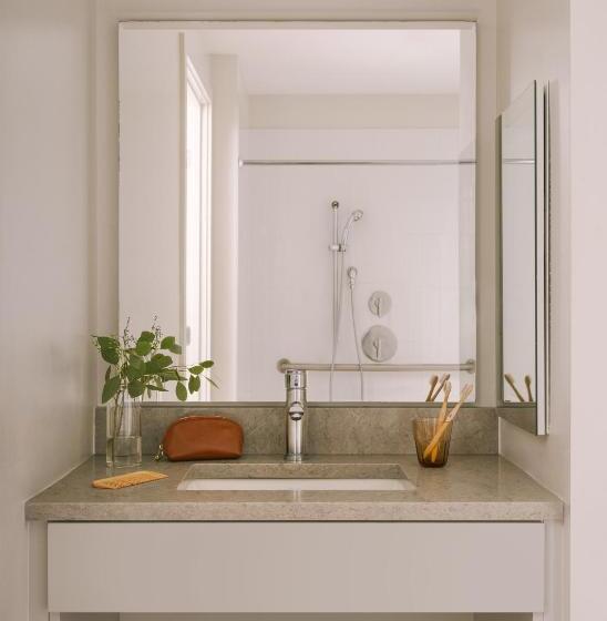 スタンダードスタジオ, Sonder At Pierce Boston