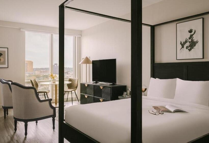 スタンダードスタジオ, Sonder At Pierce Boston